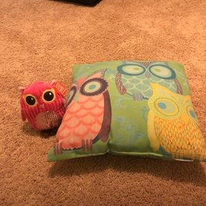Owl pillow and stuffed animal